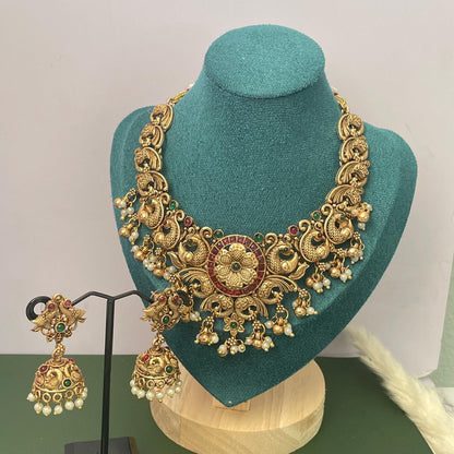 Ruby and green kemp stone and pearl necklace set