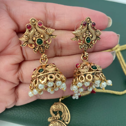 Ruby and green kemp stone and pearl necklace set