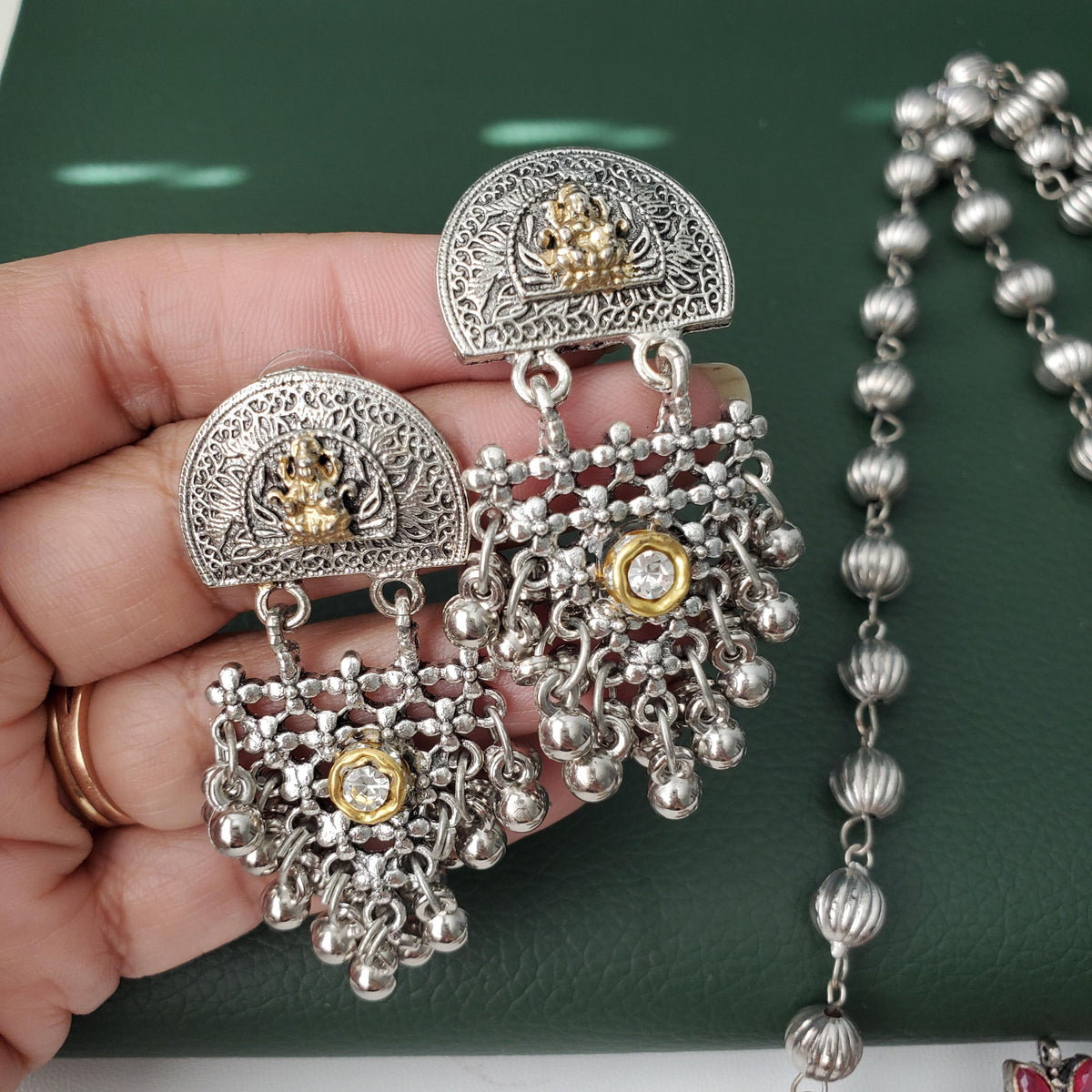 Nysaa Dual tone long necklace with big pendent and earring set