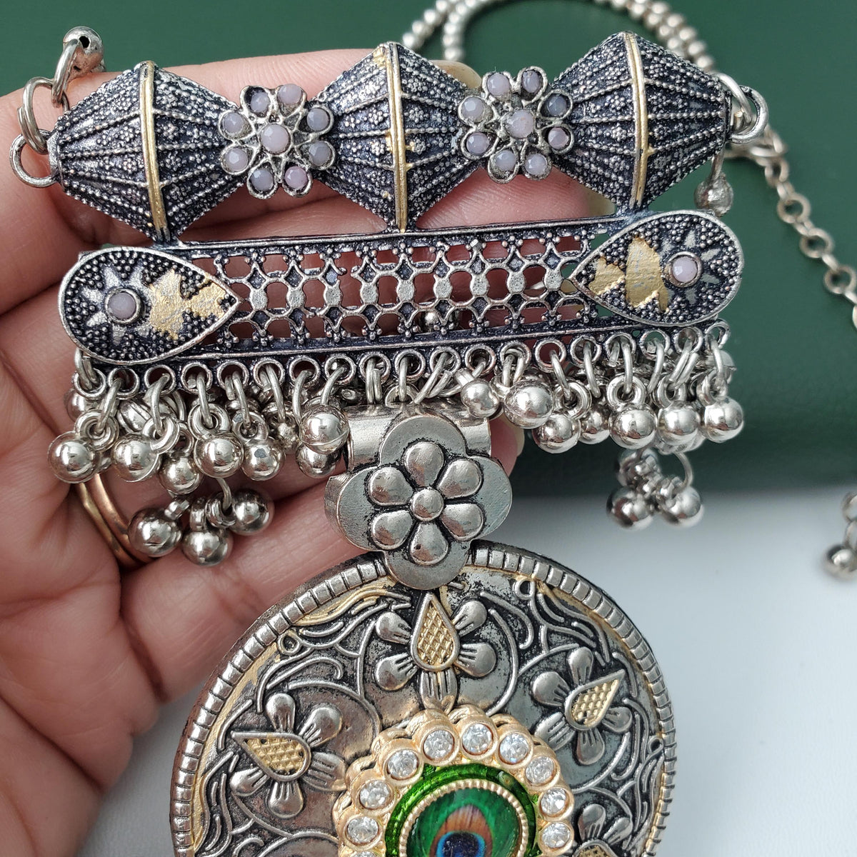Nysaa Dual tone long necklace with big pendent and earring set