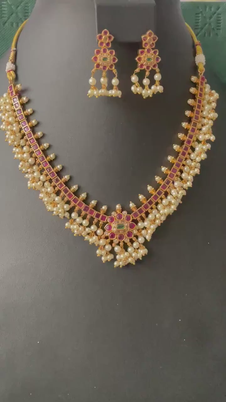 Ruby and green kemp stone and pearl necklace set
