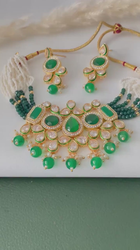 Green gold plated Kundan Choker Necklace Set or a collar neckpiece