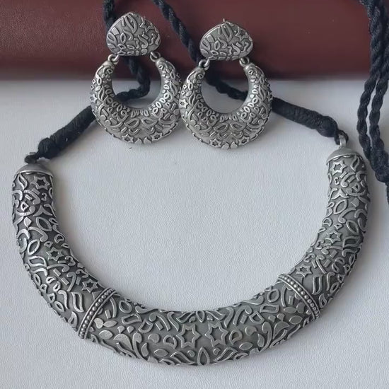 Oxidized Silver Hasli Necklace Set: Antique Navratri Jewelry