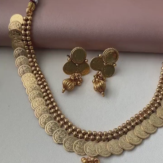 Maharashtrian Putali Haar Necklace: Traditional Coin Jewelry